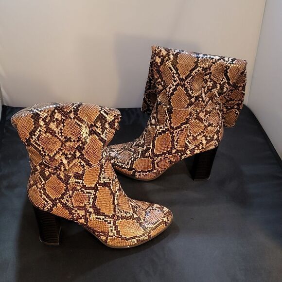 A NEW. DAY SNAKE PRINT  KNEE-HIGH WOMEN'S BOOT - Picture 13 of 16
